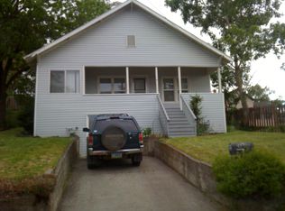 1408.5 E 10th Pl, The Dalles, OR
