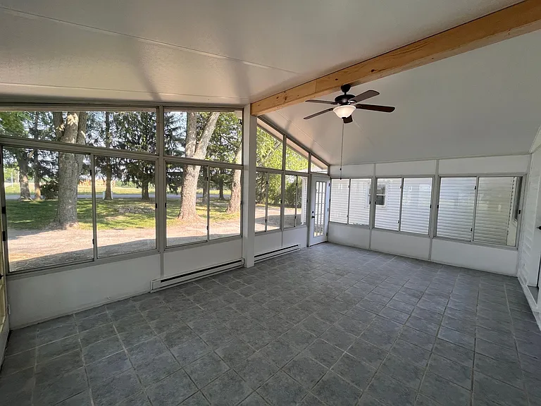 8829 Croton Rd — Photo 2