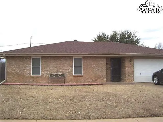 14 Anita Ln