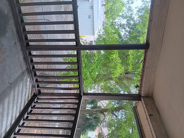 2541 S Myrtle Ave #C — Photo 51