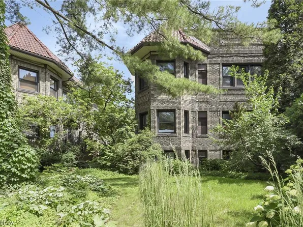 2473 Overlook Rd APT 11, Cleveland Heights, OH 44106