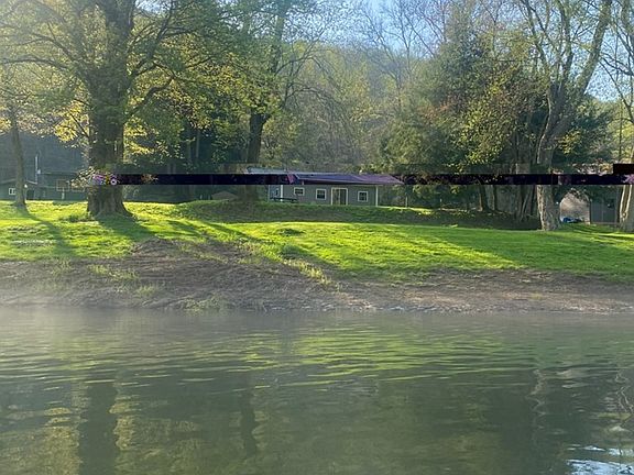 3rd image of 177 Hemlock Rd