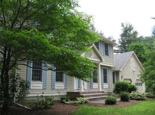 57 Highland St, Dunstable, MA 01827