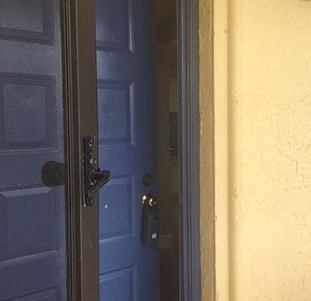3rd image of 165 Lakeview Dr APT 201