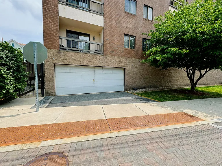 24 Corey St #404 — Photo 21