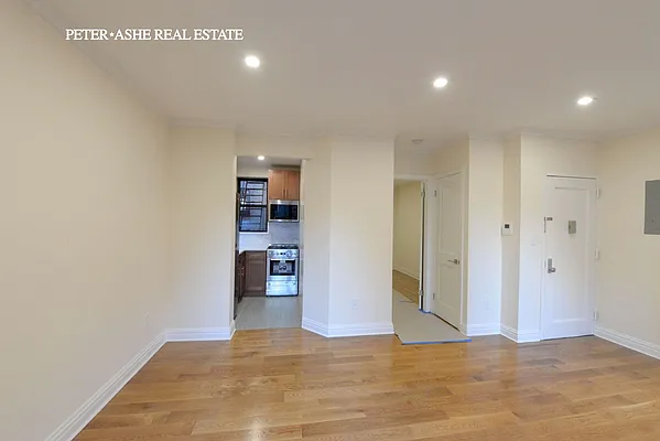 Rented by Peter Ashe | media 3