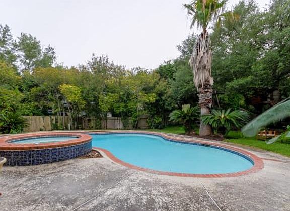 4th image of 10408 Cassia Dr