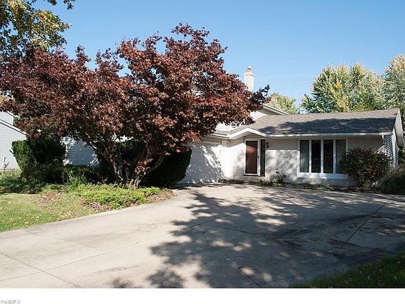 2nd image of 97 Surrey Dr