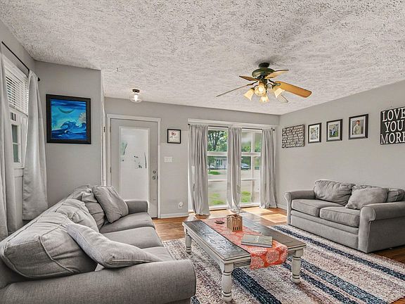 4th image of 2637 Lucerne Dr