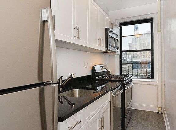 5th image of 173 W 78th St APT 12A