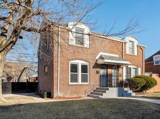 7445 S Euclid Pkwy, Chicago, IL