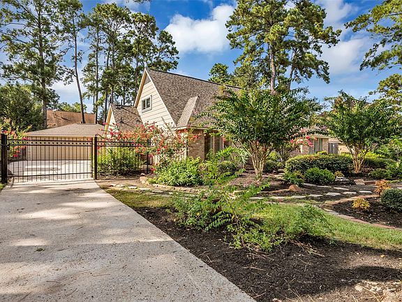3rd image of 8310 Forest Ridge Rd