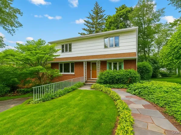 43 ELM Street, Great Neck, NY 11021