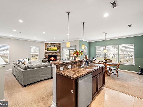 4th image of 238 Bardel Dr #238