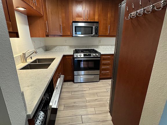 2nd image of 10257 Caminito Covewood #B