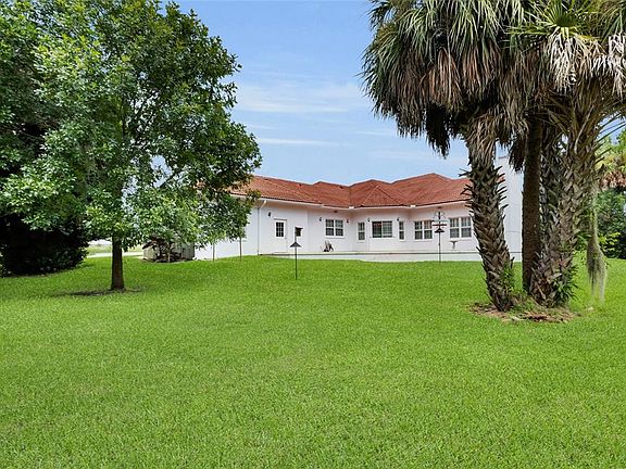3rd image of 3520 SW 24TH AVENUE ROAD