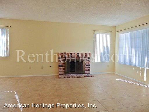 3rd image of 6815 Windward St