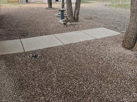3rd image of 920 Carolita Court