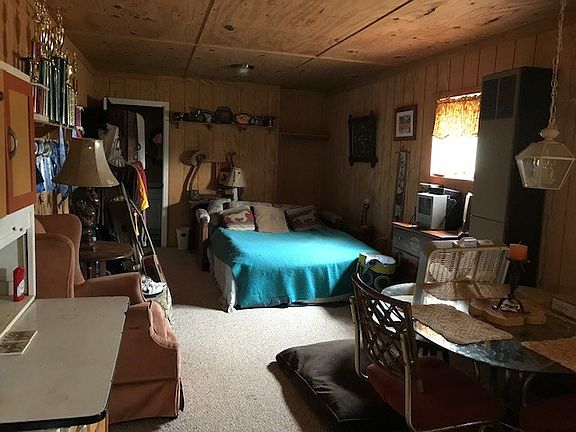 5th image of 271 Moores Dr