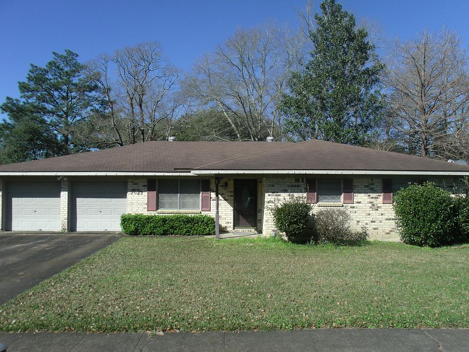 2nd image of 2032 Glenhaven St
