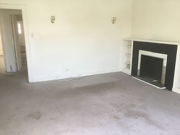 4th image of 8146 S Langley Ave #3