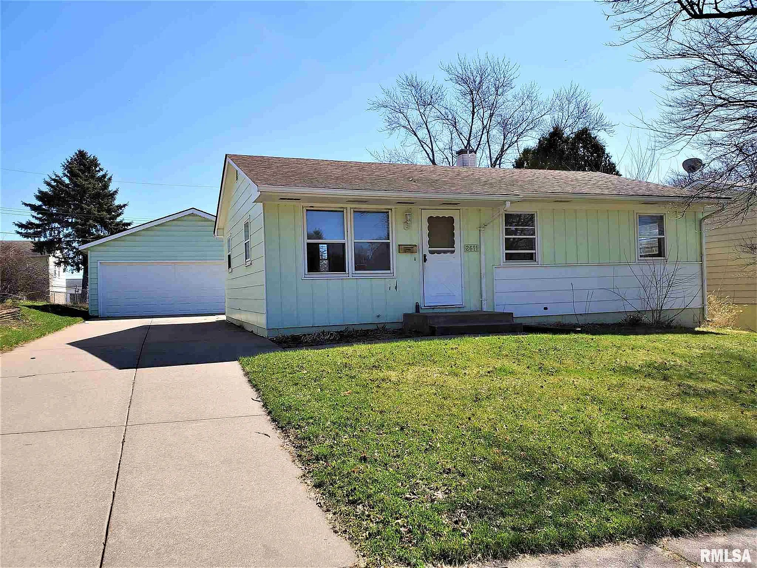 2611 N Concord St photo 1