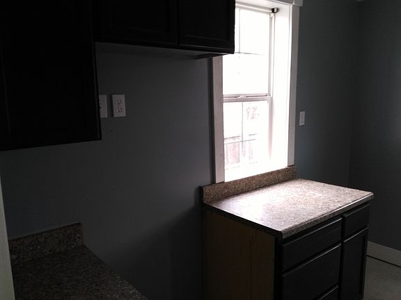 2nd image of 2521 E 3rd St