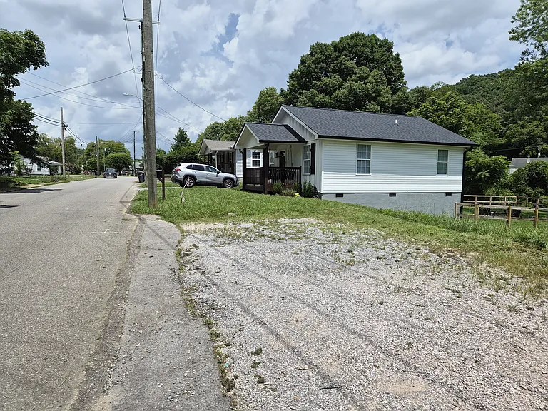 2612 Scottish Pike — Photo 19
