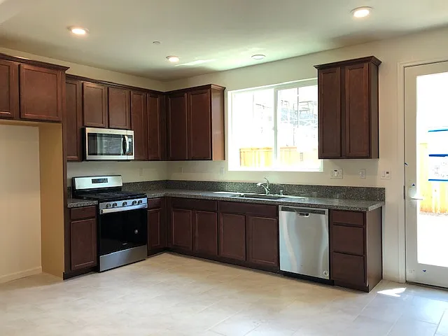 2445 Laurel Clark Ave — Photo 10