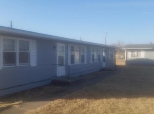 909 North Broadway, Herington, KS 67449