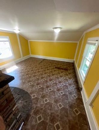 2nd image of 132 N Locust St #D