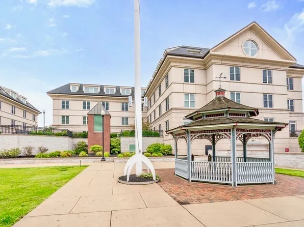 73 Chelsea St APT 104, Boston, MA 02129