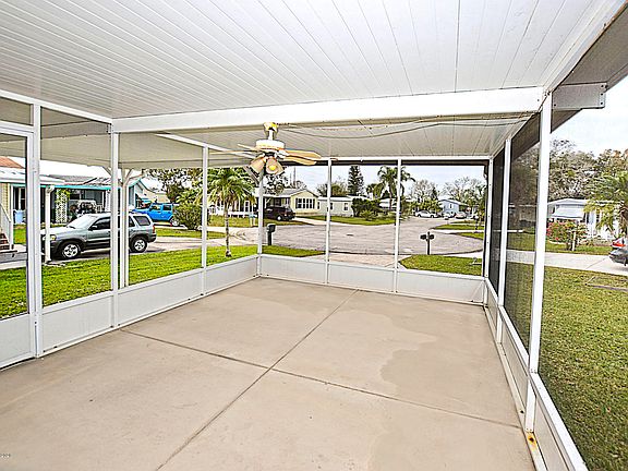 5th image of 1046 Warbler Ct