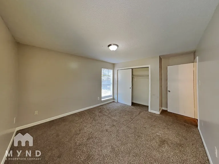 2406 Jenwood St — Photo 15