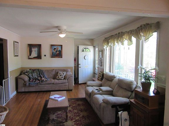 3rd image of 100 Pisgah Dr