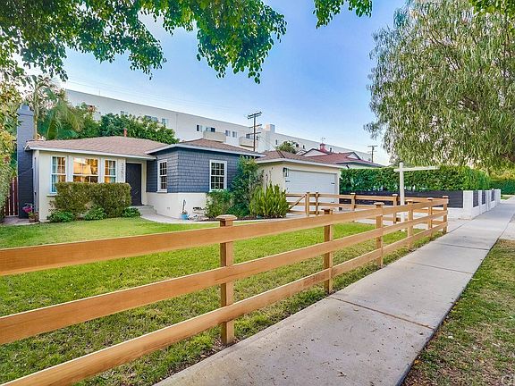 5th image of 3351 S Beverly Dr