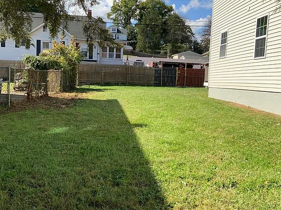 3rd image of 1920 Casadel Ave