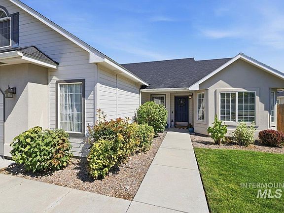 2nd image of 2100 E Harbour Grove Dr