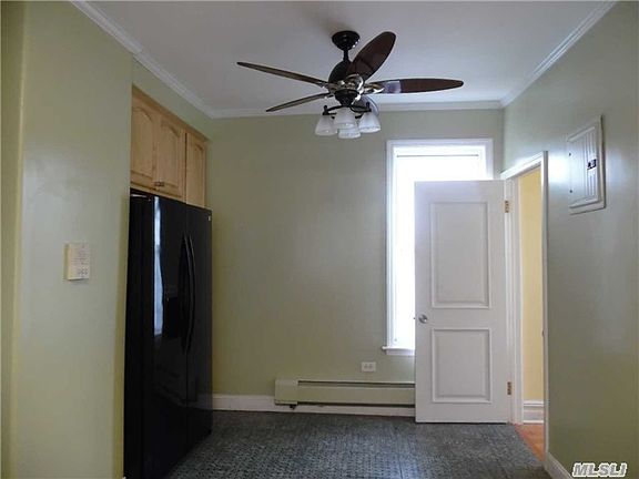 2nd image of 86 E 32nd St