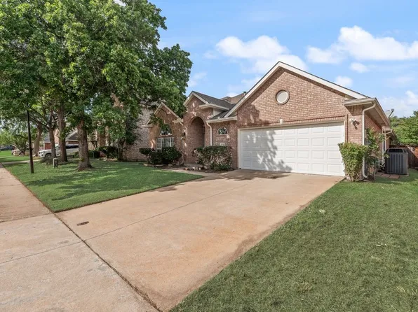 1325 Winnipeg Dr, Lewisville, TX 75077