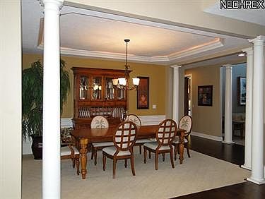4th image of 6820 Deer Tail Dr