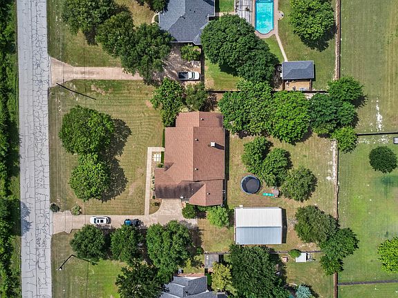 3rd image of 7011 Singleton Rd