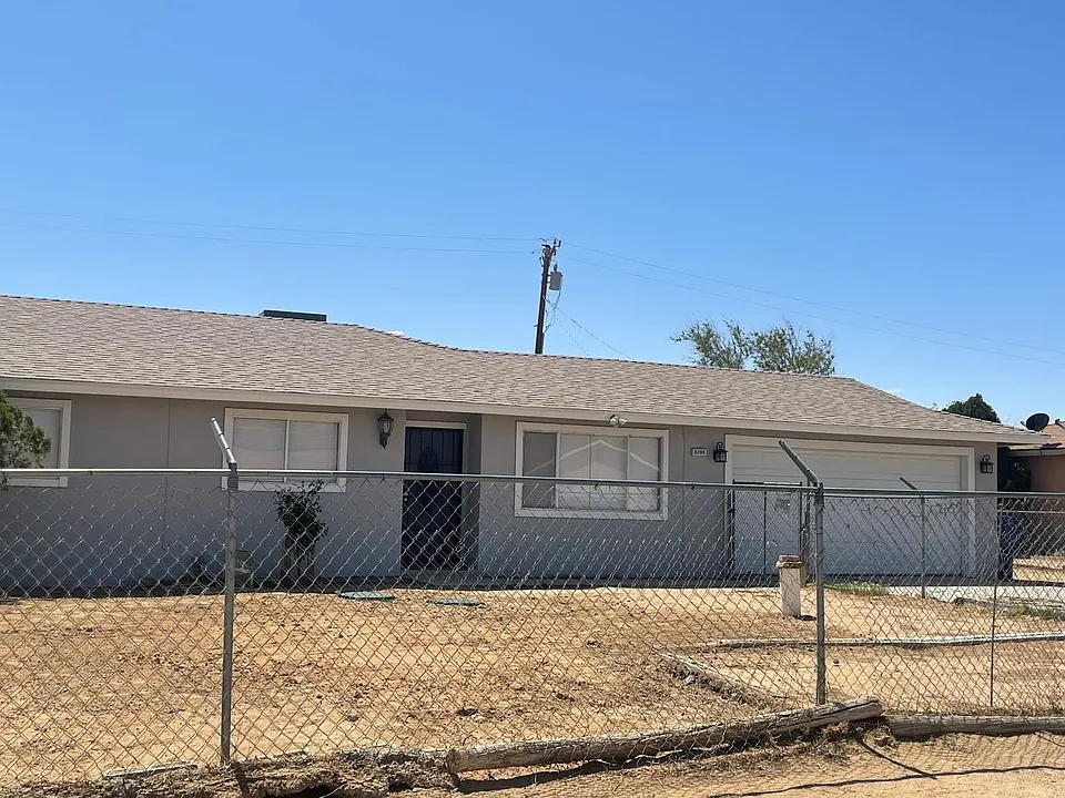 8200 Eucalyptus Ave