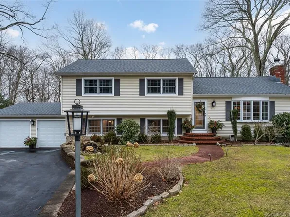 545 Nortontown Road, Guilford, CT 06437