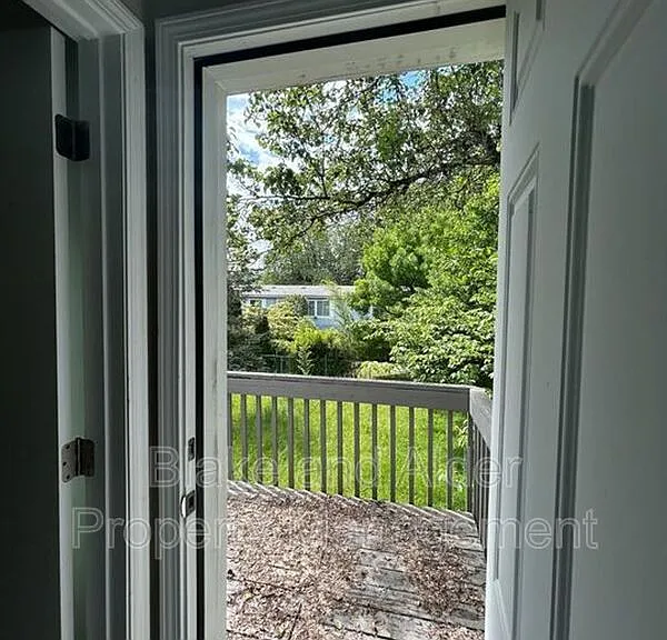 5609A SE 117th Ave — Photo 17