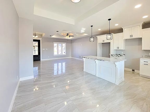 5th image of 3043 Samuel Dr