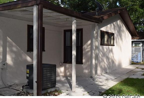 5th image of 8622 NW 37th Cir