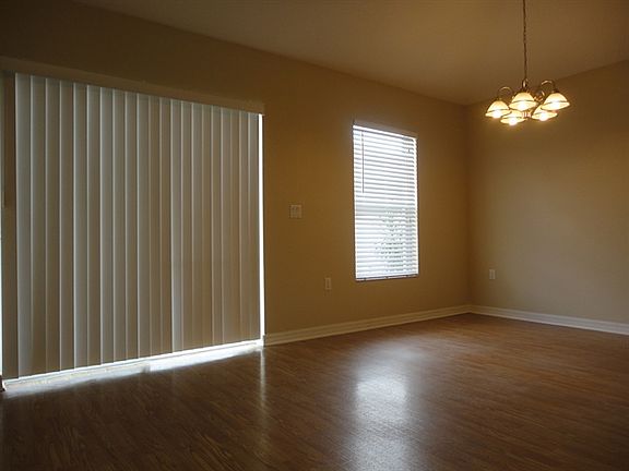 5th image of 10603 Boyette Creek Blvd