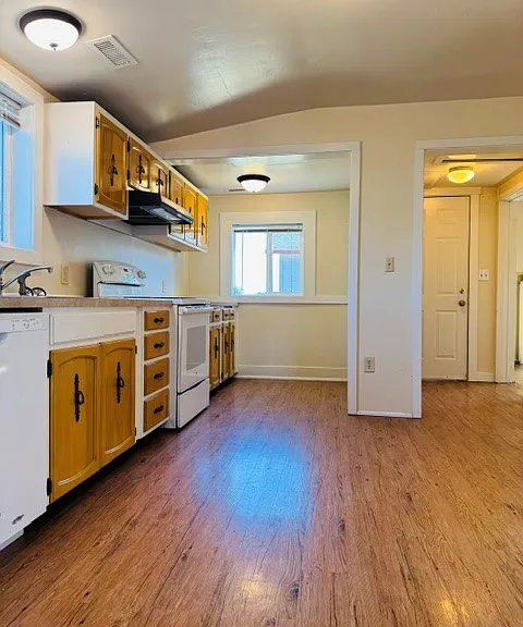 1350 Waller St SE #1 — Photo 21