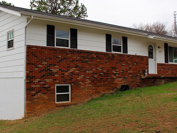 3rd image of 419 Howard Dr